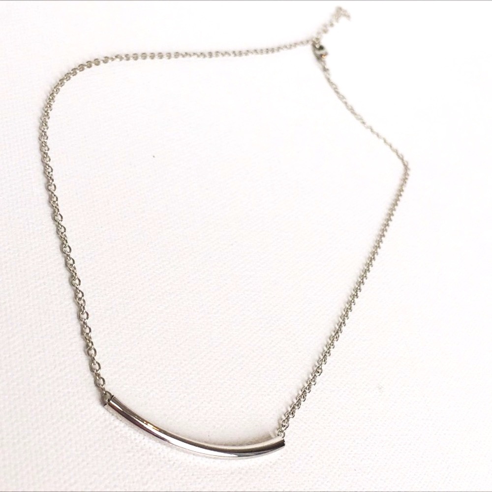 Host Pick New Dainty Silver Bar Crescent Necklace - Picture 1 of 4